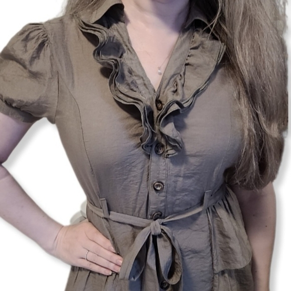 FOREVER XXI Cute 3/4 Army Green Tunic Top with Belt and Ruffles Size Small - Picture 1 of 13